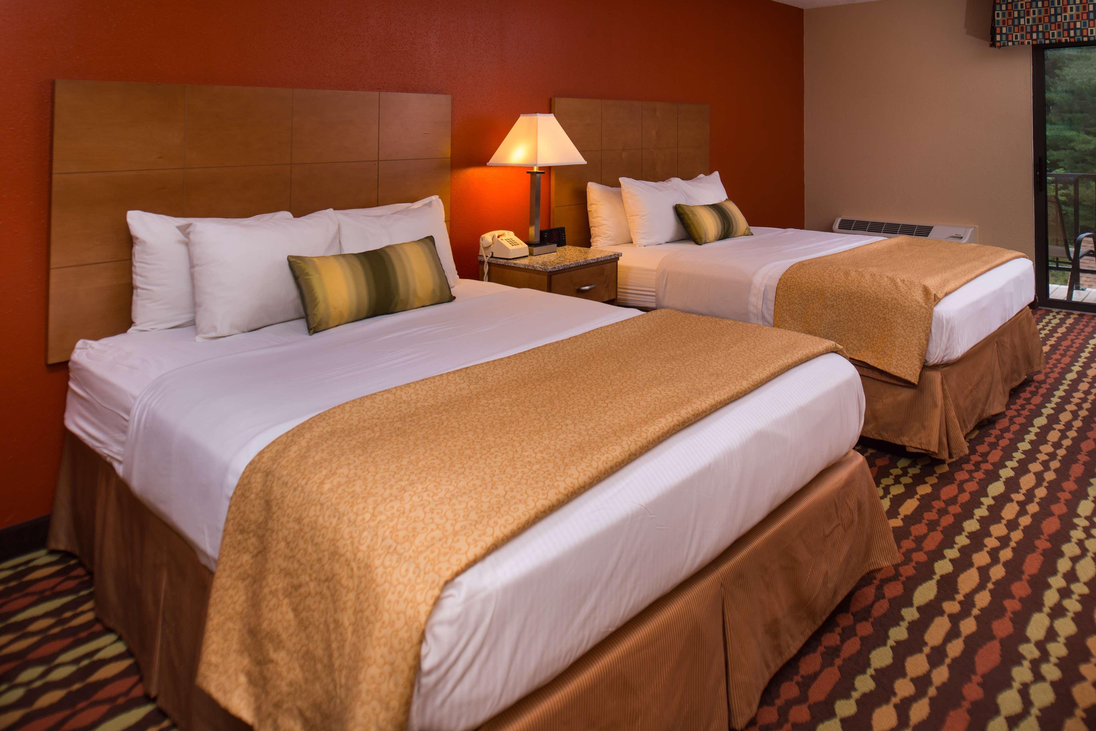ויסקונסין דלס Best Western Ambassador Inn & Suites מראה חיצוני תמונה