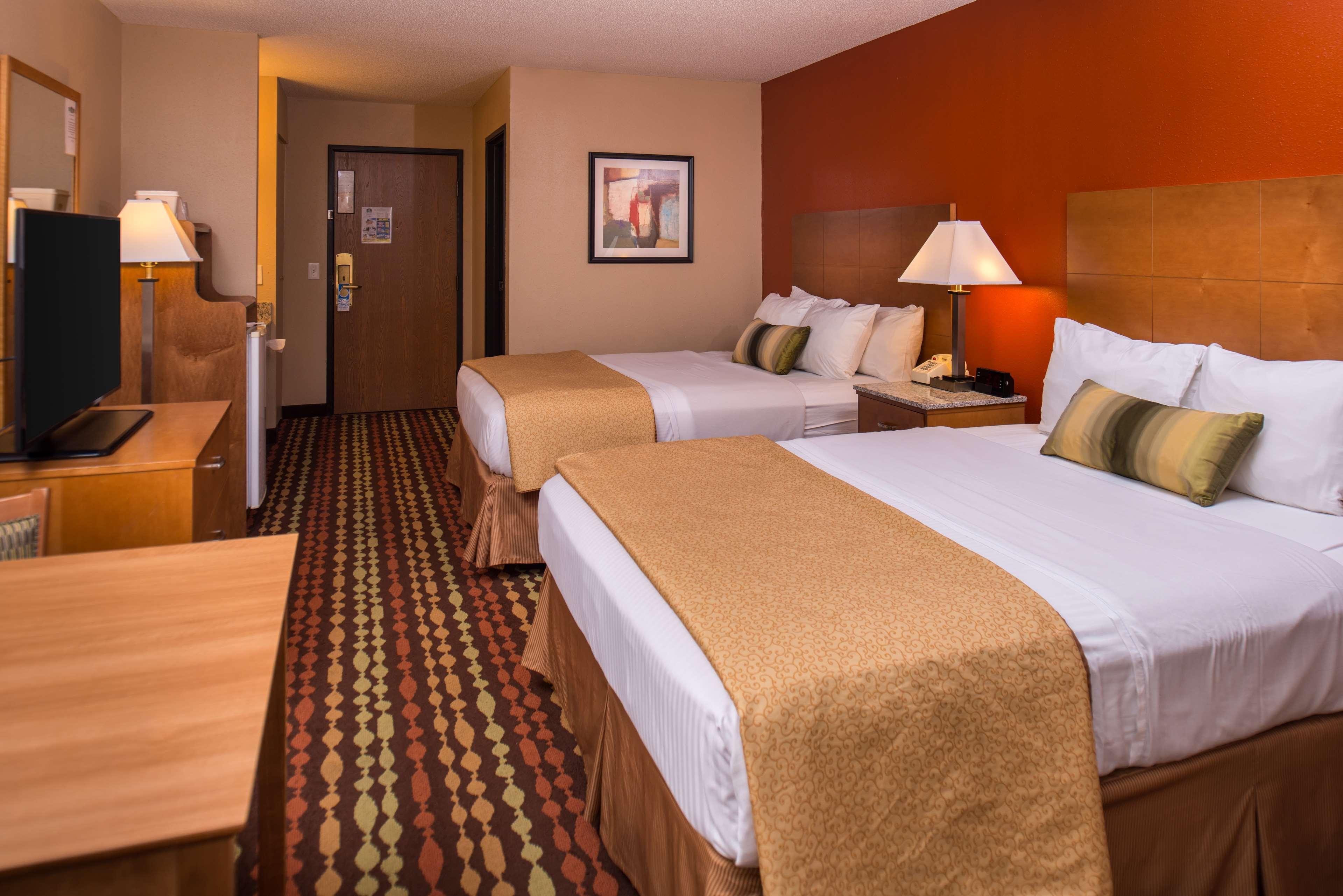 ויסקונסין דלס Best Western Ambassador Inn & Suites מראה חיצוני תמונה