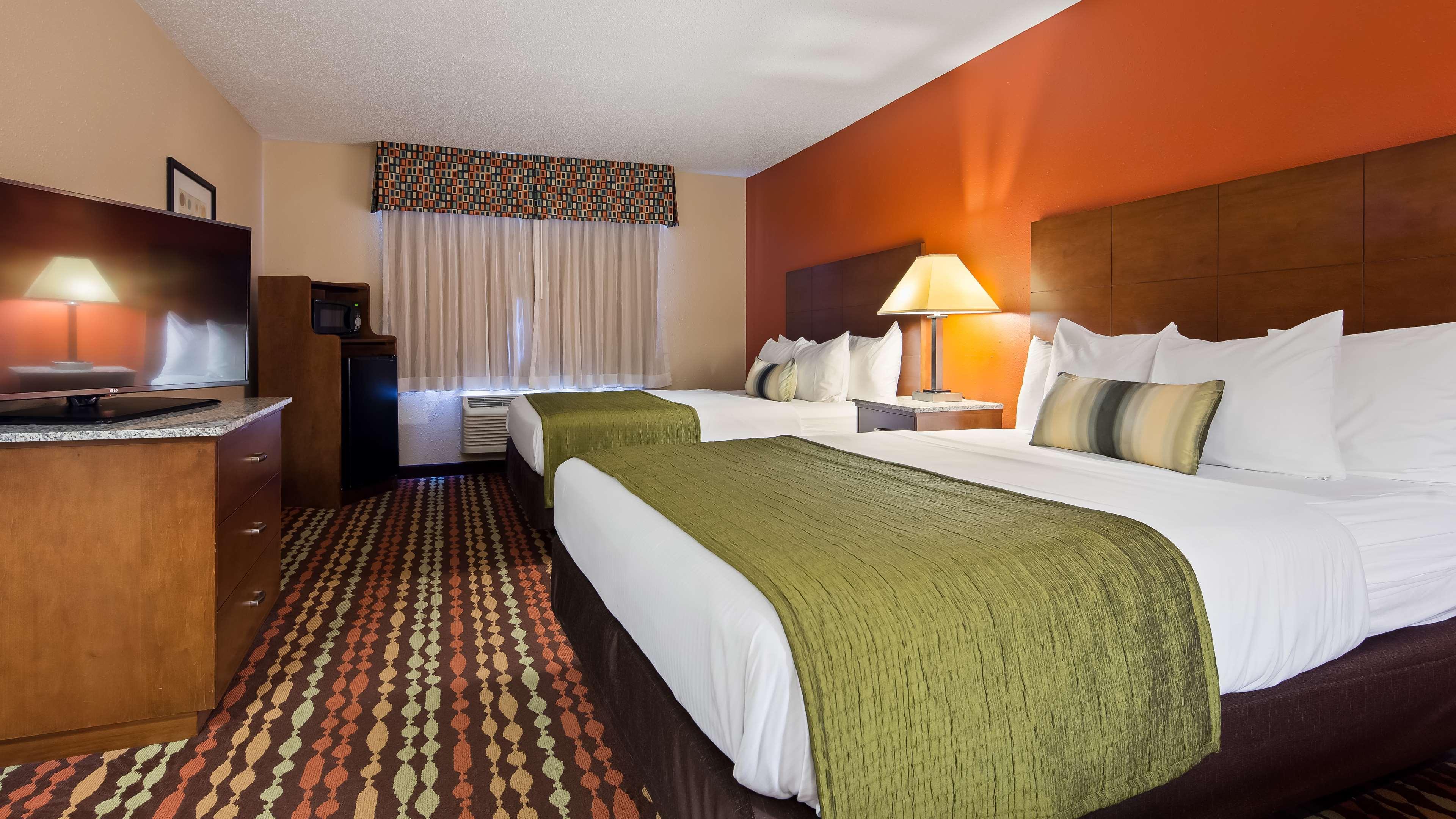 ויסקונסין דלס Best Western Ambassador Inn & Suites מראה חיצוני תמונה