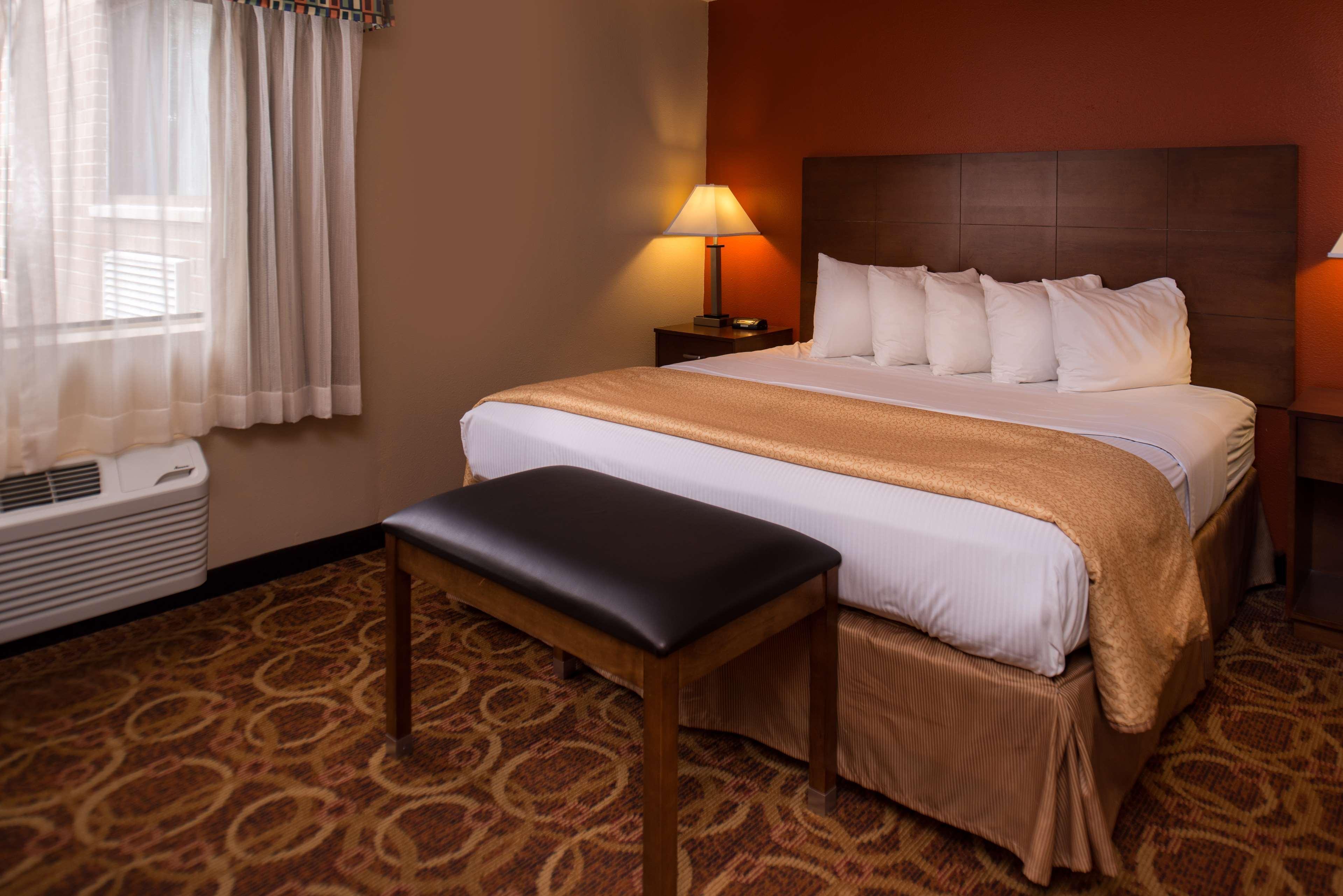 ויסקונסין דלס Best Western Ambassador Inn & Suites מראה חיצוני תמונה