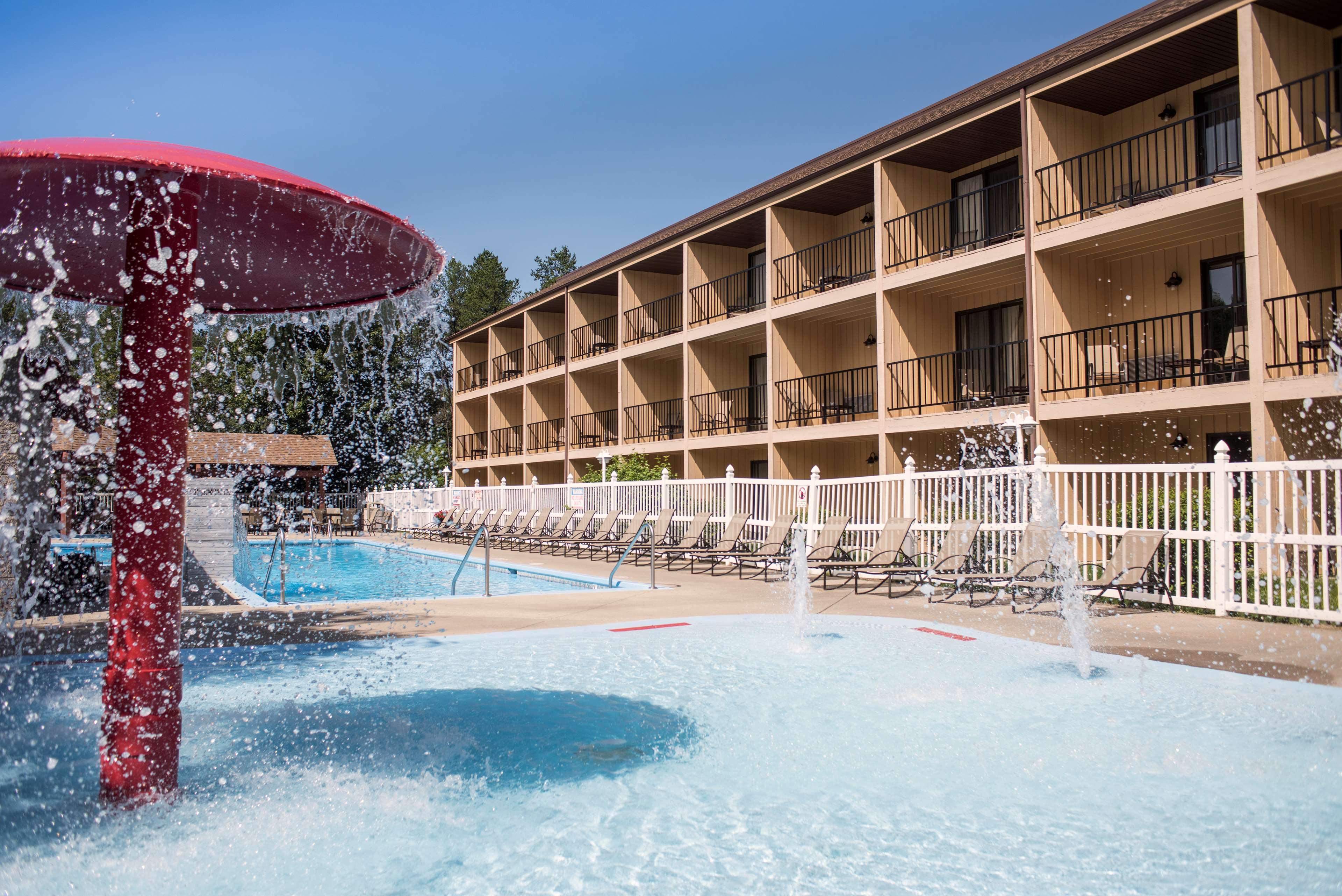 ויסקונסין דלס Best Western Ambassador Inn & Suites מראה חיצוני תמונה