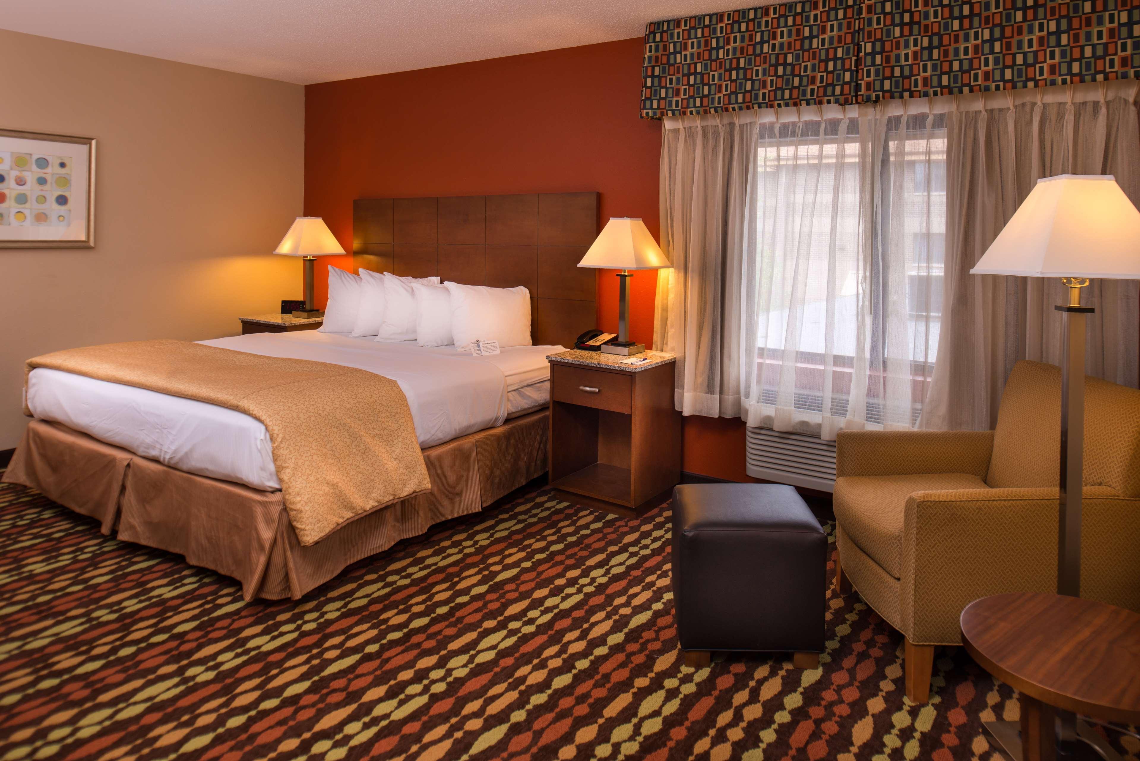 ויסקונסין דלס Best Western Ambassador Inn & Suites מראה חיצוני תמונה
