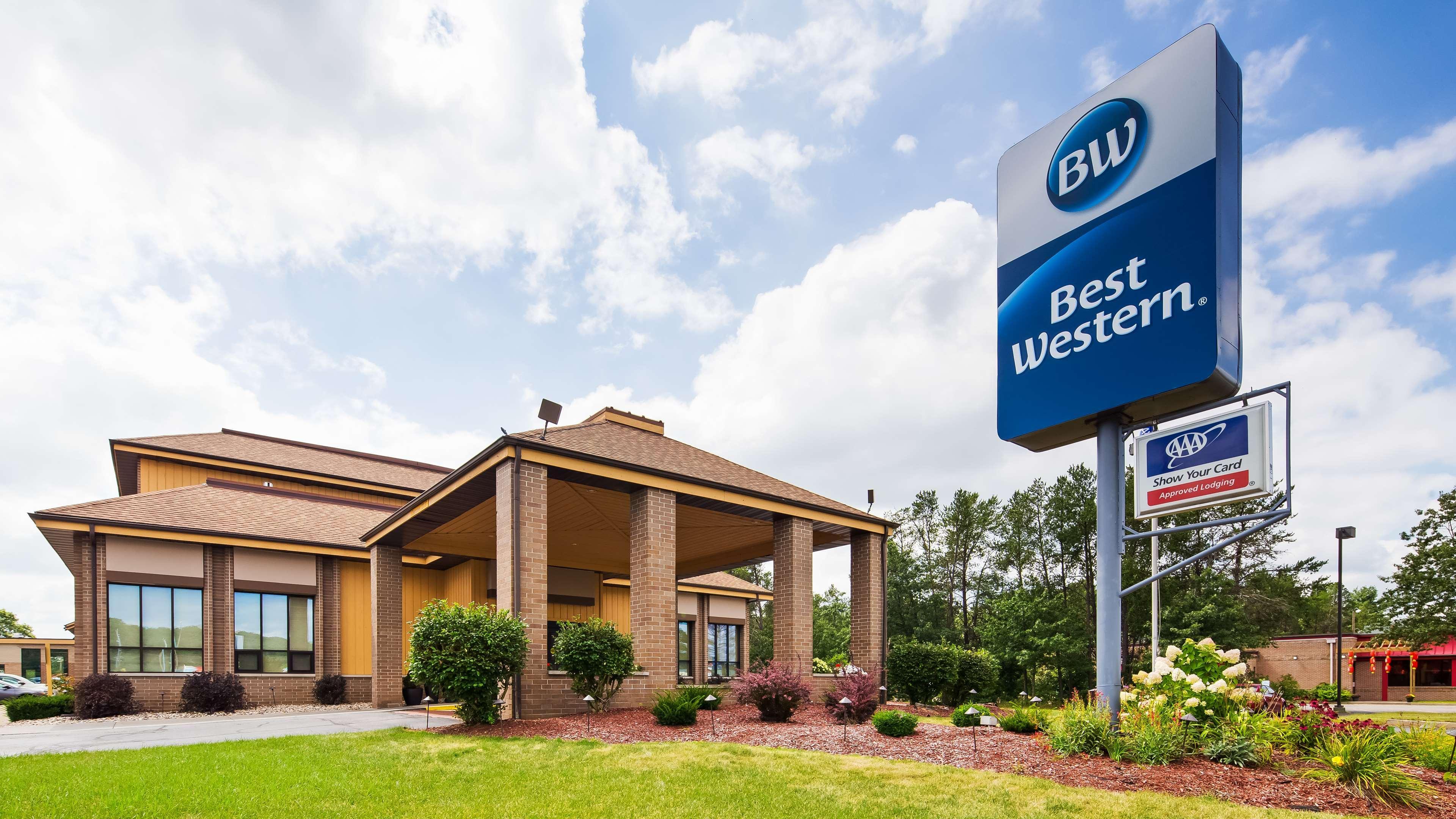 ויסקונסין דלס Best Western Ambassador Inn & Suites מראה חיצוני תמונה